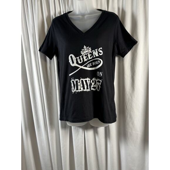 Bella Graphic T-Shirt Queens are born on May 27 Black & White, Sz: M, 73-42 - Picture 13 of 14